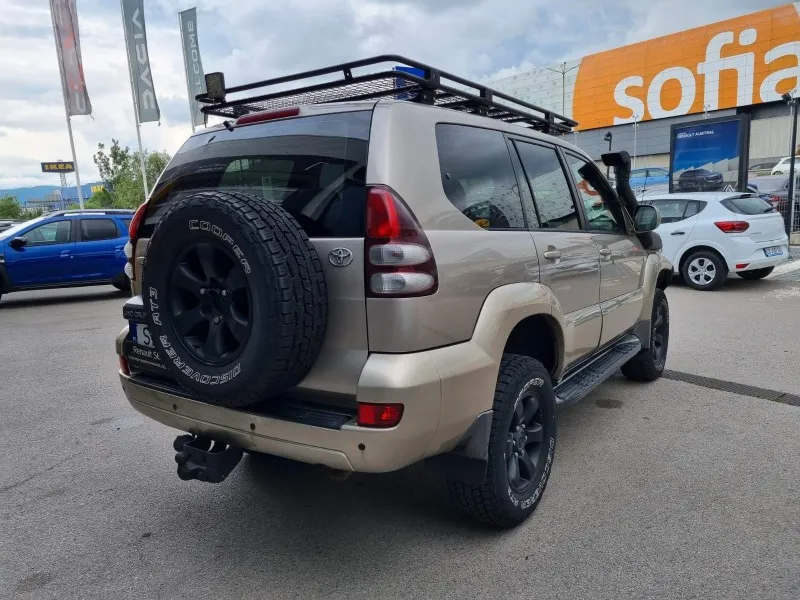 Toyota Land cruiser 3.0 Image 5